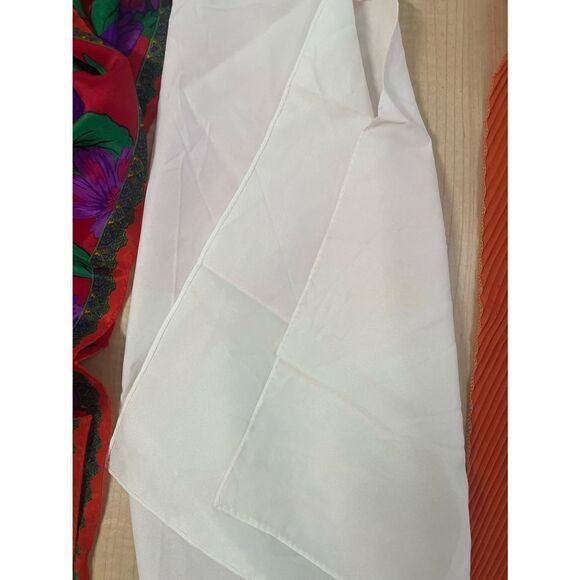 Vintage Scarves (Lot of 3) - Picture 4 of 4